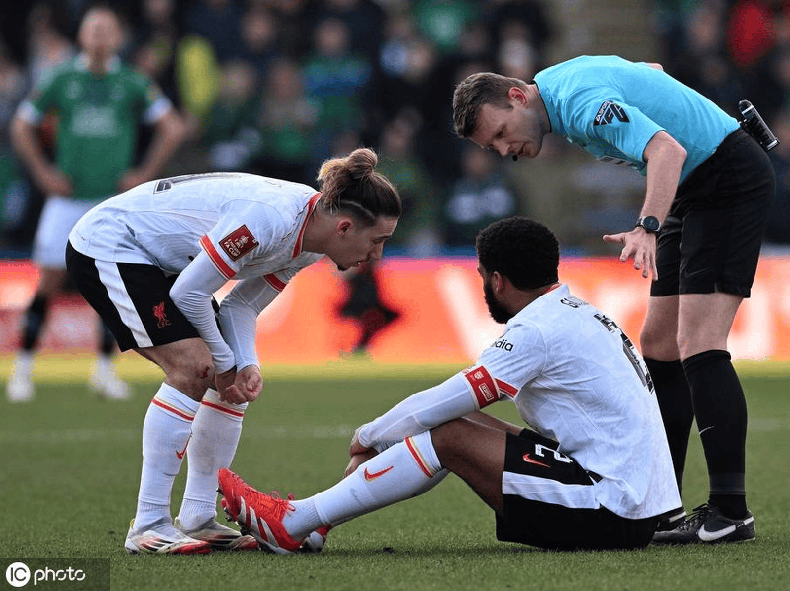 中国官网-包含足总杯倒计时，巴塞罗那加时末段远射贴柱，细节引发关注，媒体盛赞，资深球员宣示担当的词条